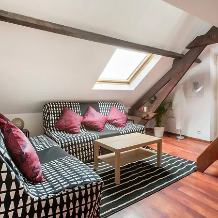 Cozy Loft In The Heart Of *