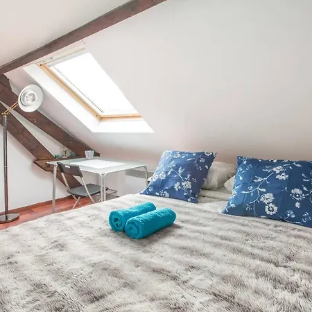Cozy Loft In The Heart Of Appartamento